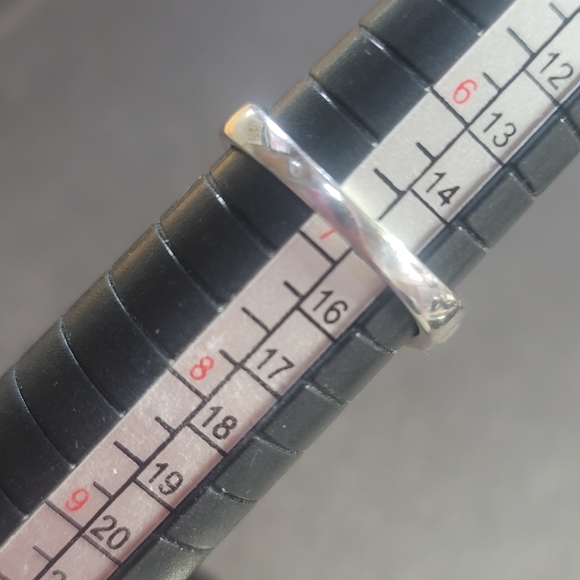 R267  Natural White Diamond Cocktail Ring - Picture 4 of 12